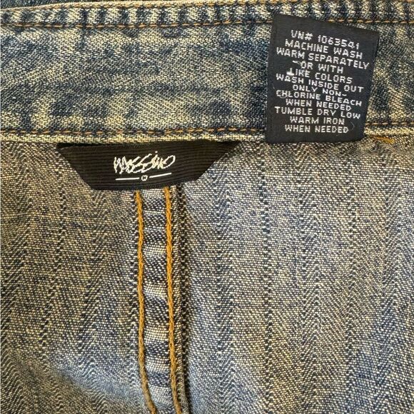 Vintage 2000s-Y2K Mossimo Band Collar Button up
Denim Jacket. Medium - Picture 4 of 5